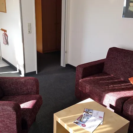 22 Im Haus Hühnergott *