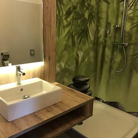 22 Im Haus Huehnergott Apartman *